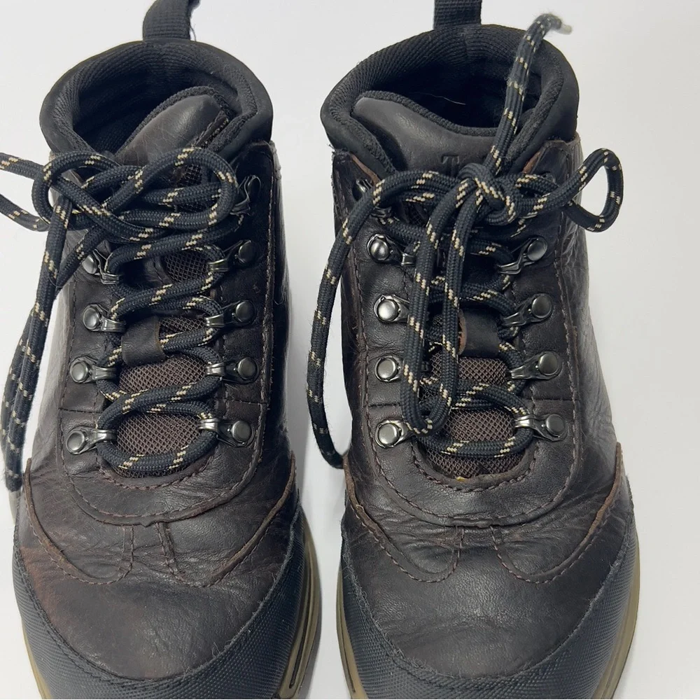 TIMBERLAND Boys Size 13 Brown Hiking Boot.